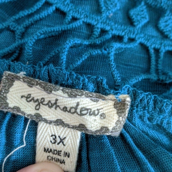 Eyeshadow brand boho crochet blouse - Picture 5 of 6